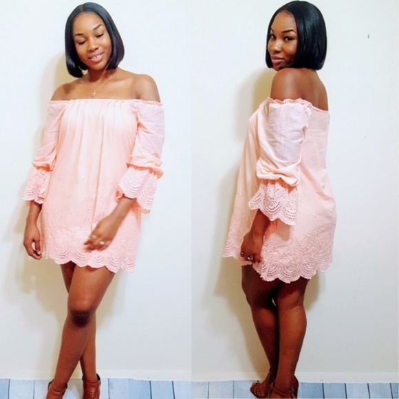 Bell sleeve off shoulder dress - Picture 2 of 4